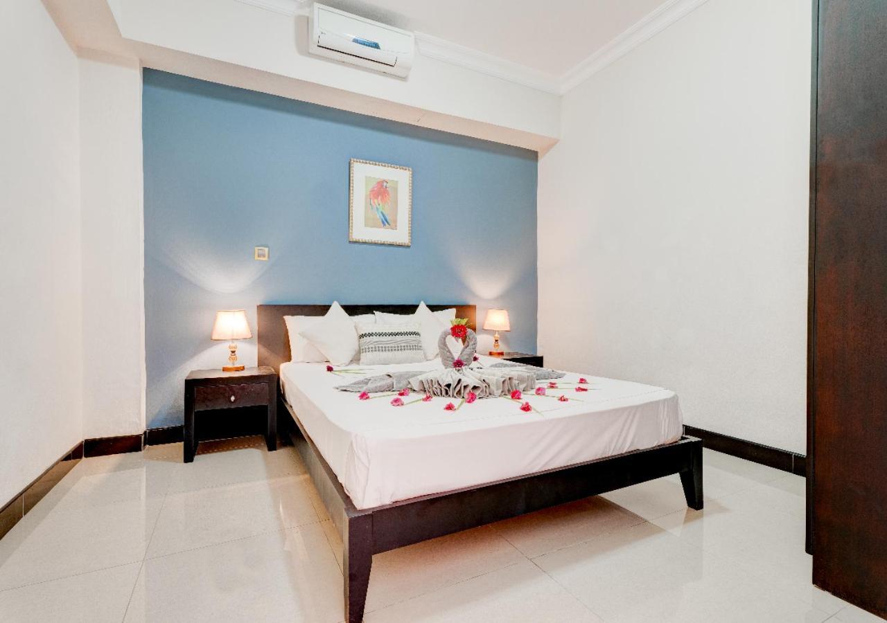 Pereybere Apartment With Breakfast And Private Balcony Pereybere Beach Exterior photo